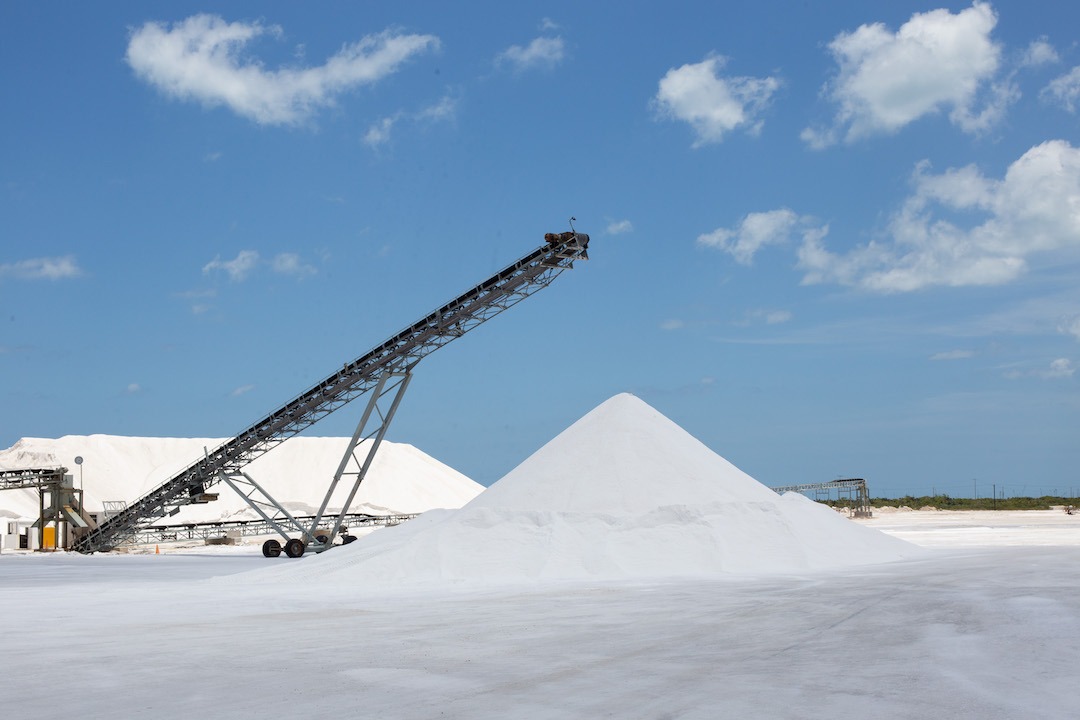 Montañas de sal en Las Coloradas Yucatán