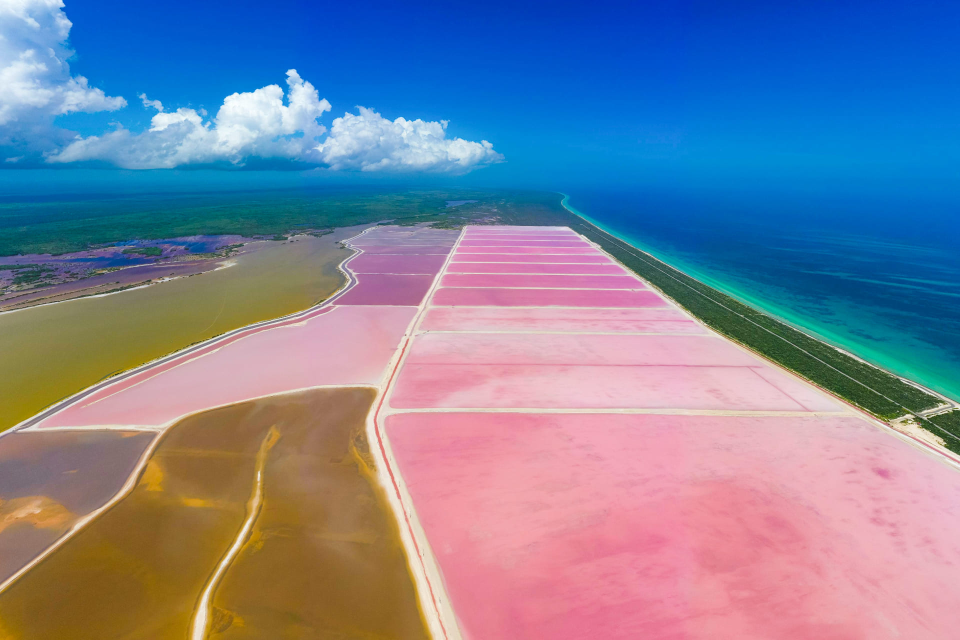 Lagunas rosas, vista aérea